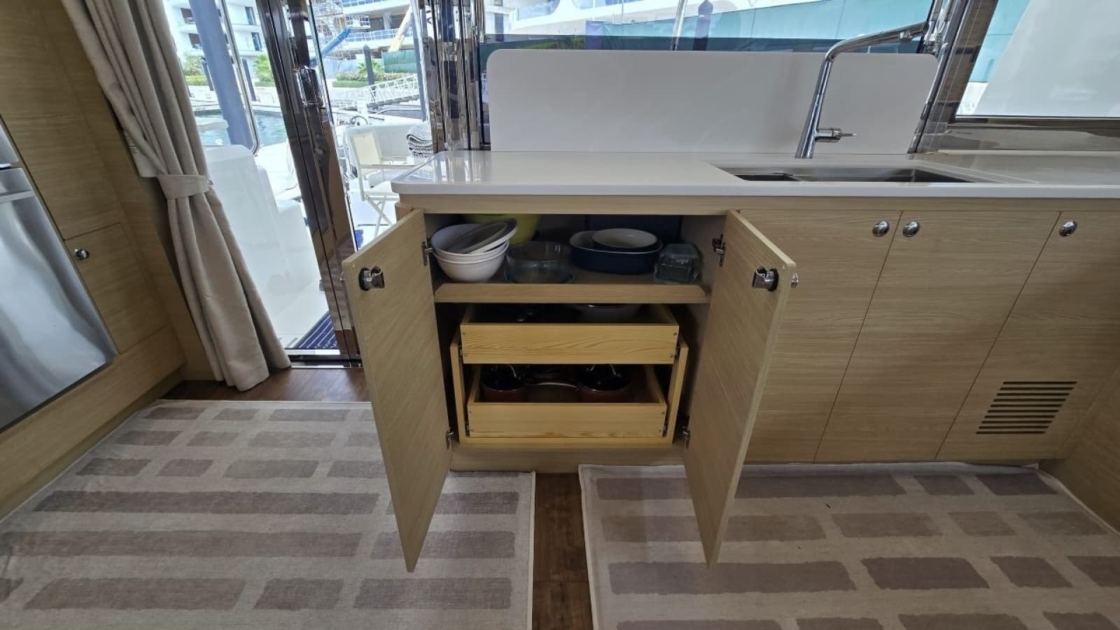 2025 Aquila 54 YACHT - Photo 24