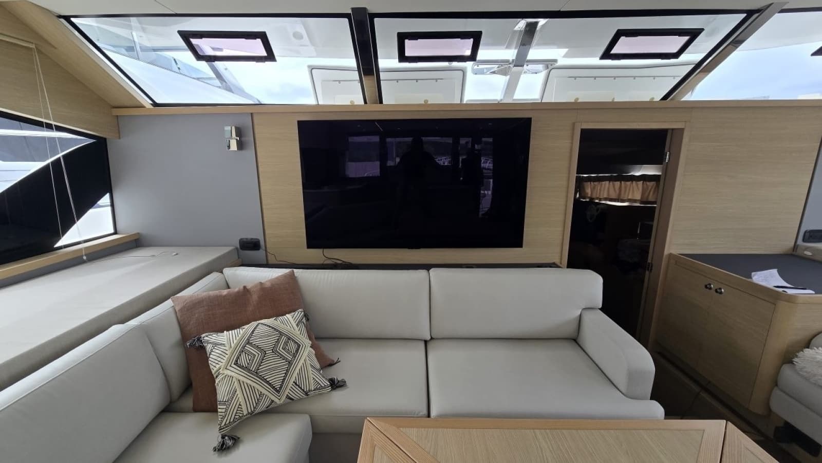 2025 Aquila 54 YACHT - Photo 30