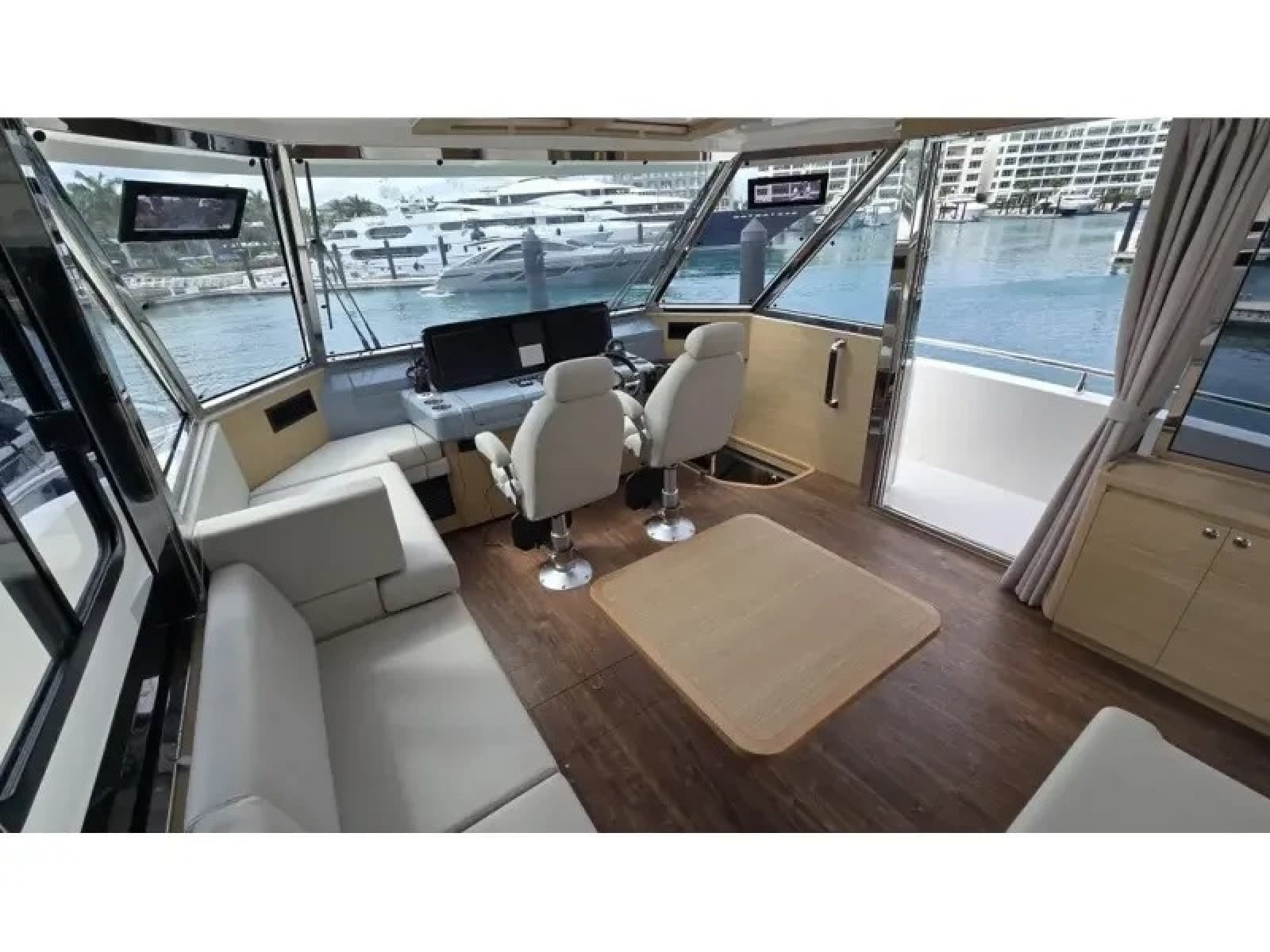 2025 Aquila 54 YACHT - Photo 17