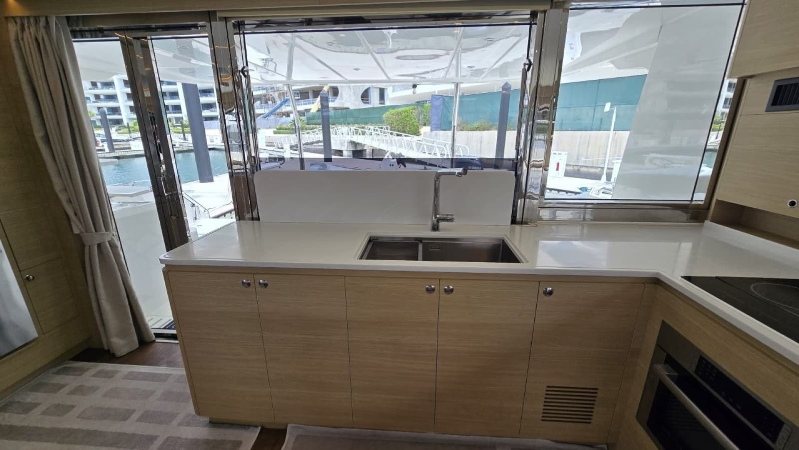 2025 Aquila 54 YACHT - Photo 23