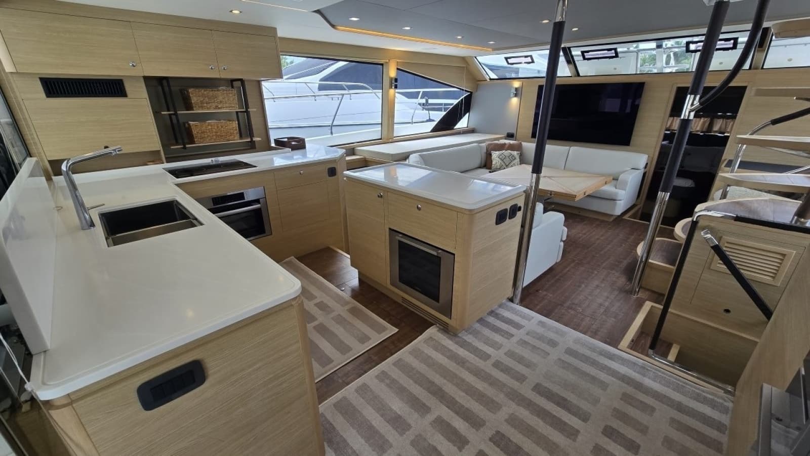 2025 Aquila 54 YACHT - Photo 20
