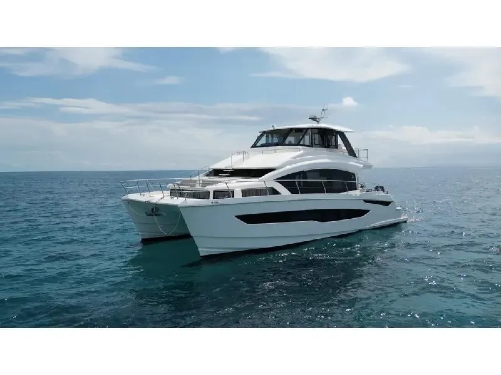 2025 Aquila 54 YACHT - Photo 2