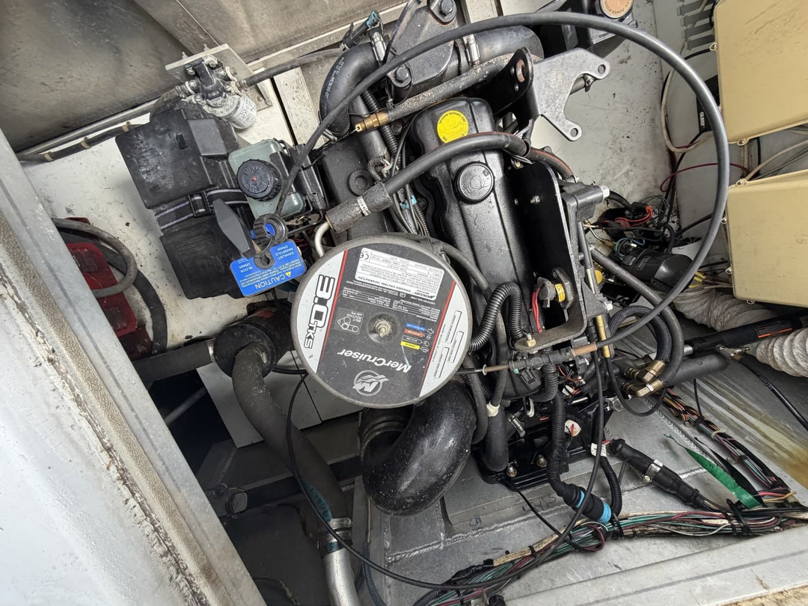 2001 Horizon 6015 - Photo 18