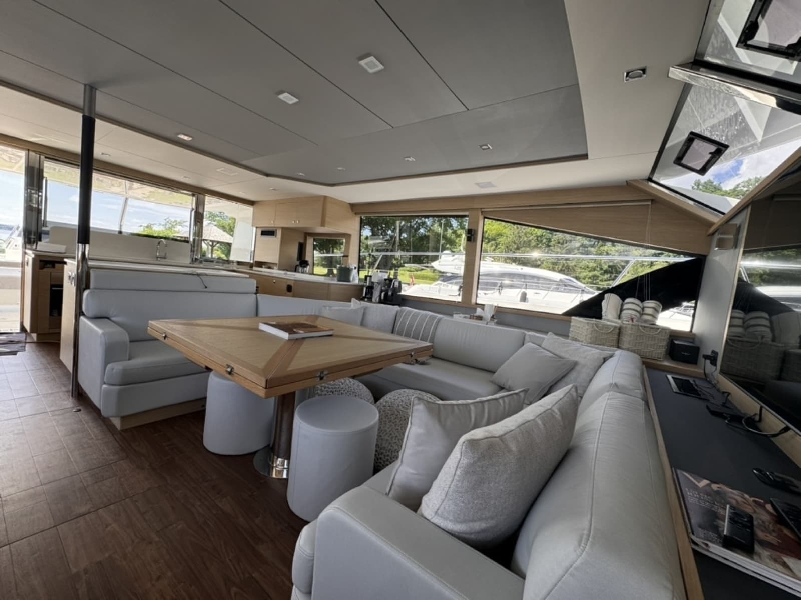2024 Aquila 54 YACHT - Photo 6