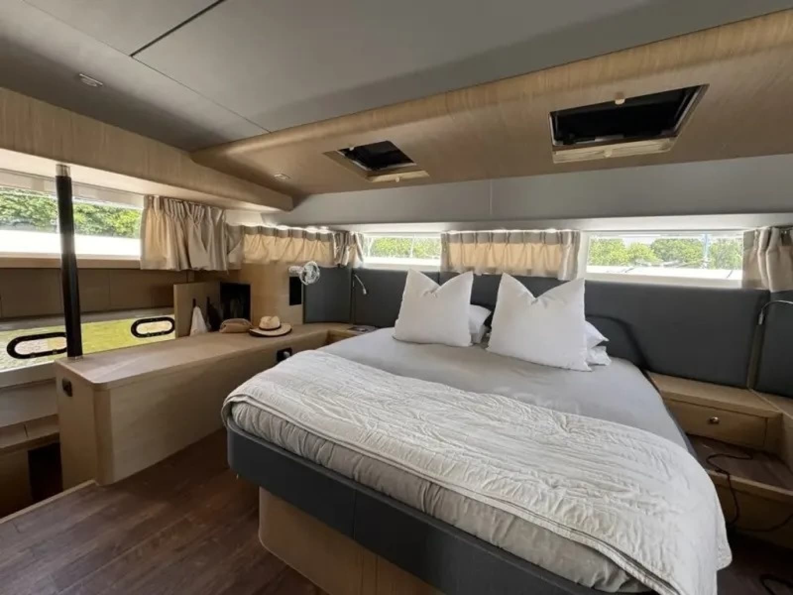 2024 Aquila 54 YACHT - Photo 28