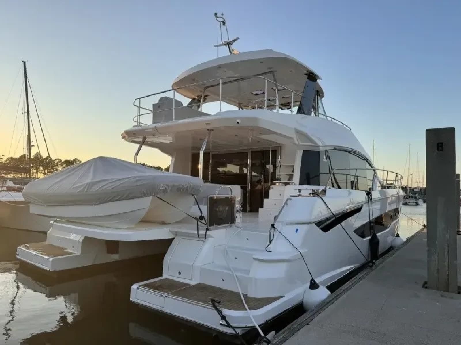 2024 Aquila 54 YACHT - Photo 3