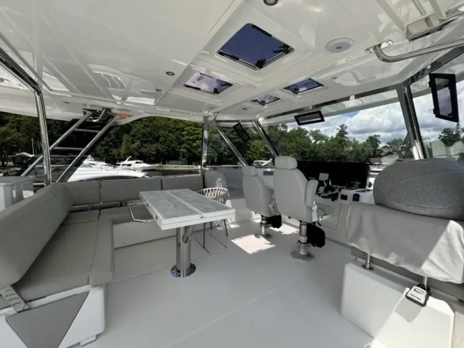 2024 Aquila 54 YACHT - Photo 16