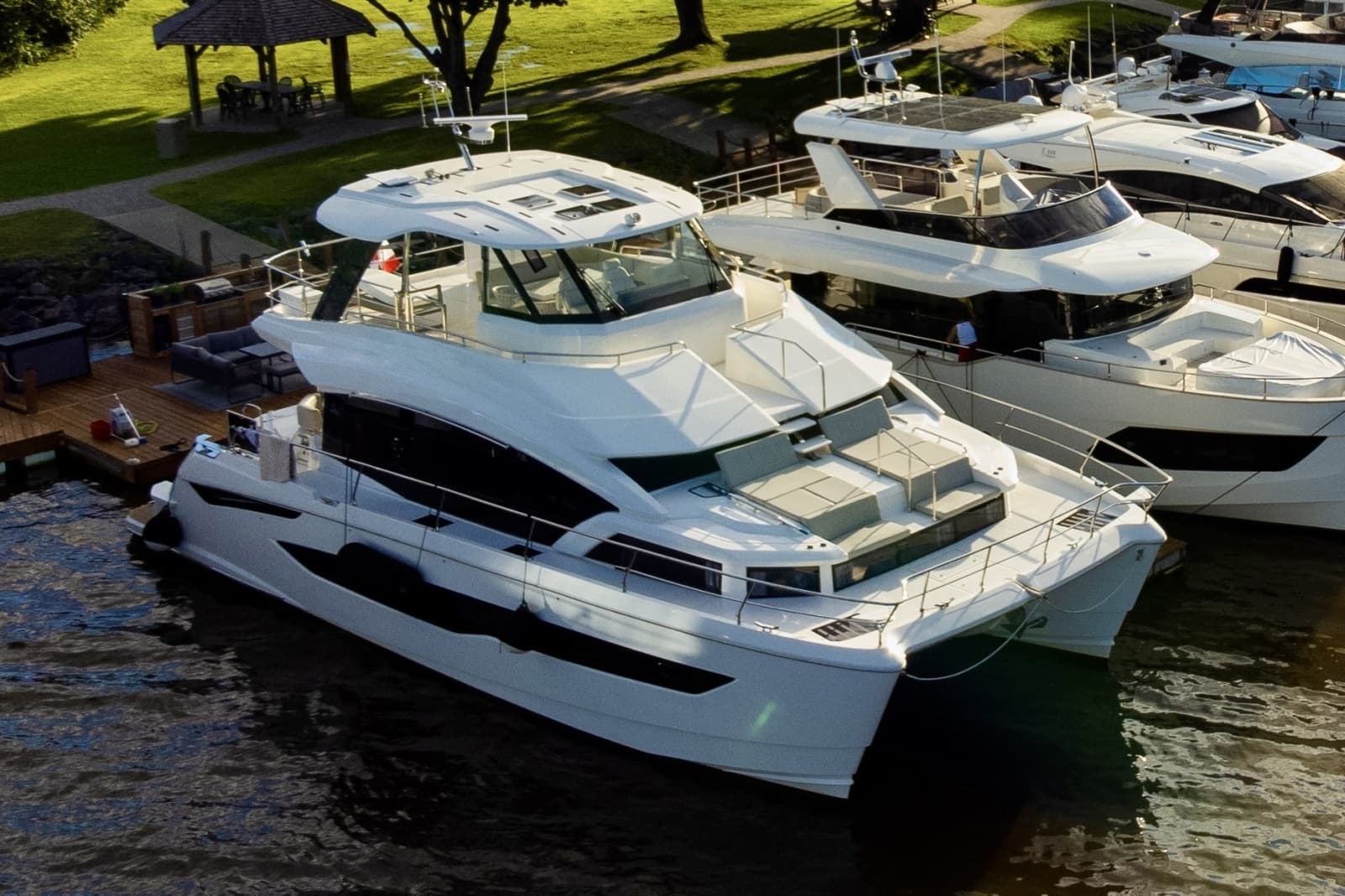 2024 Aquila 54 YACHT - Photo 1