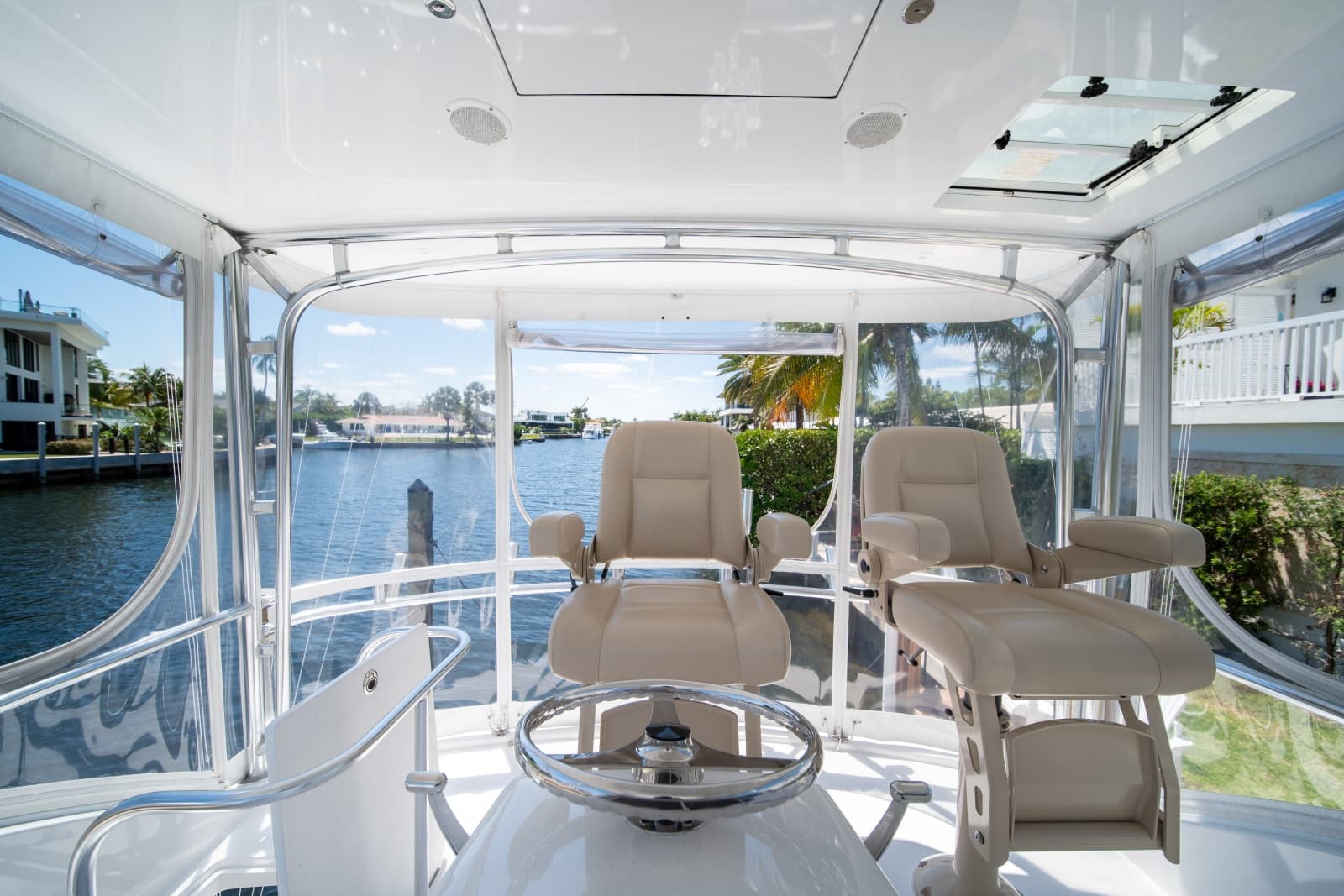 2017 Hatteras 54 GT - Photo 14