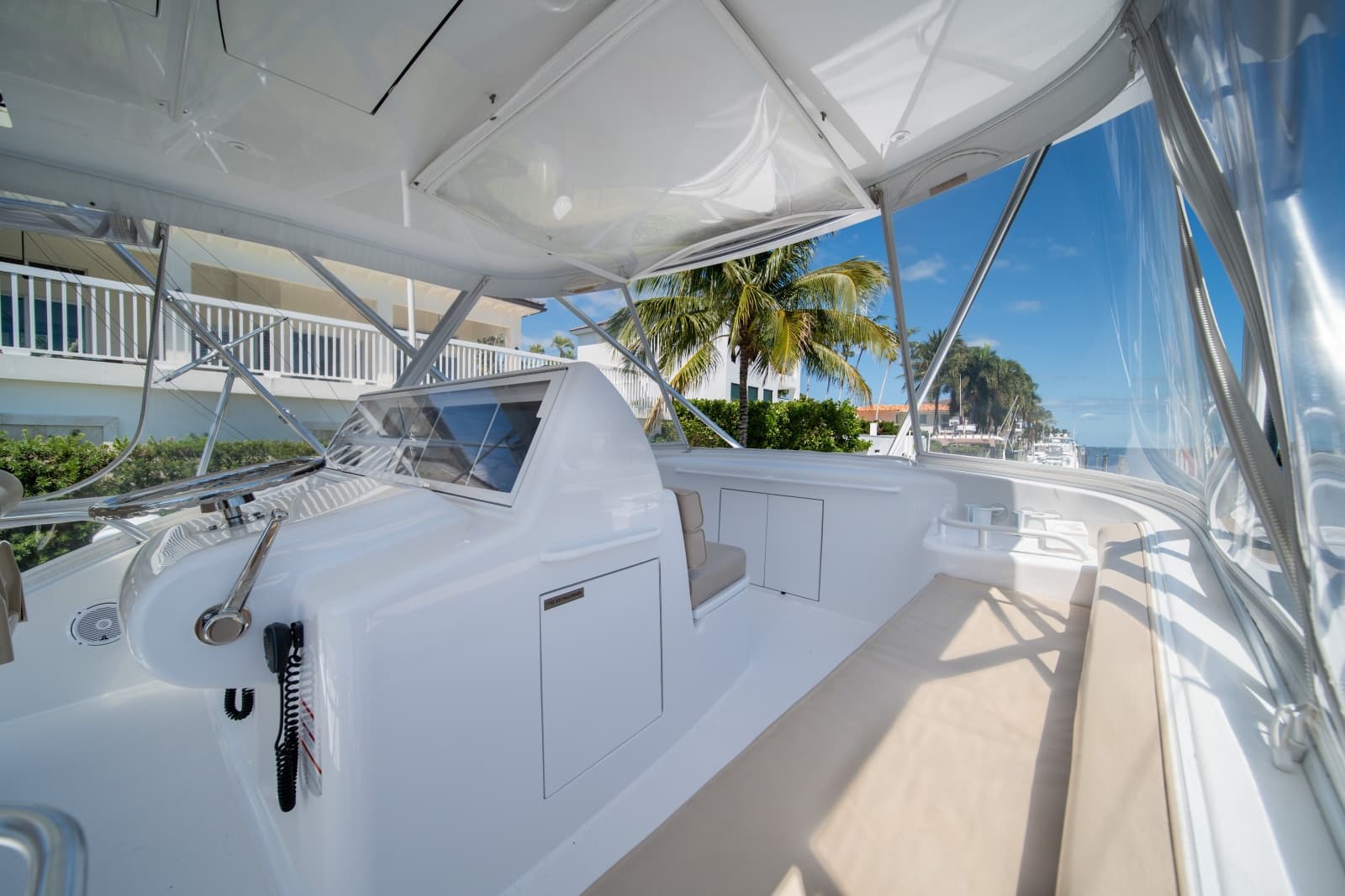 2017 Hatteras 54 GT - Photo 15