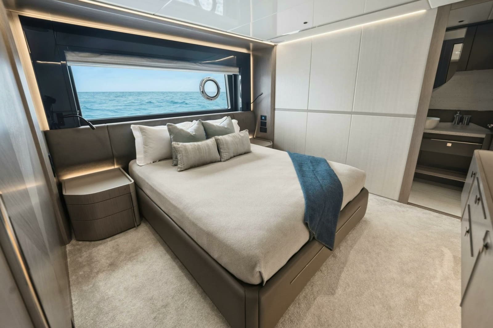 2024 Sunseeker Sunseeker 100 Yacht - Photo 24