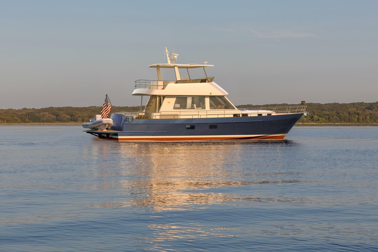 2027 Hunt Yachts 56 Flybridge - Photo 7