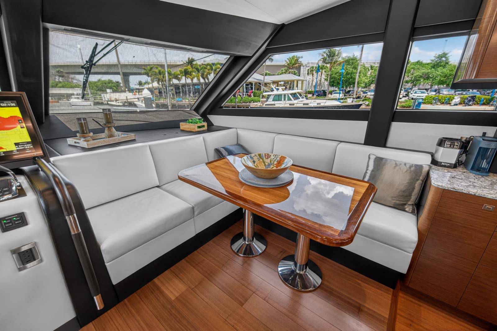 2021 Ocean Alexander 70E - Photo 44