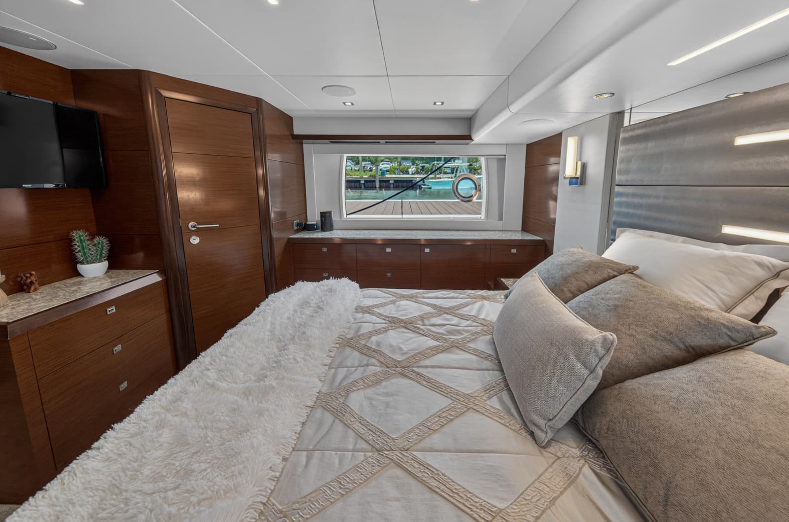 2021 Ocean Alexander 70E - Photo 60