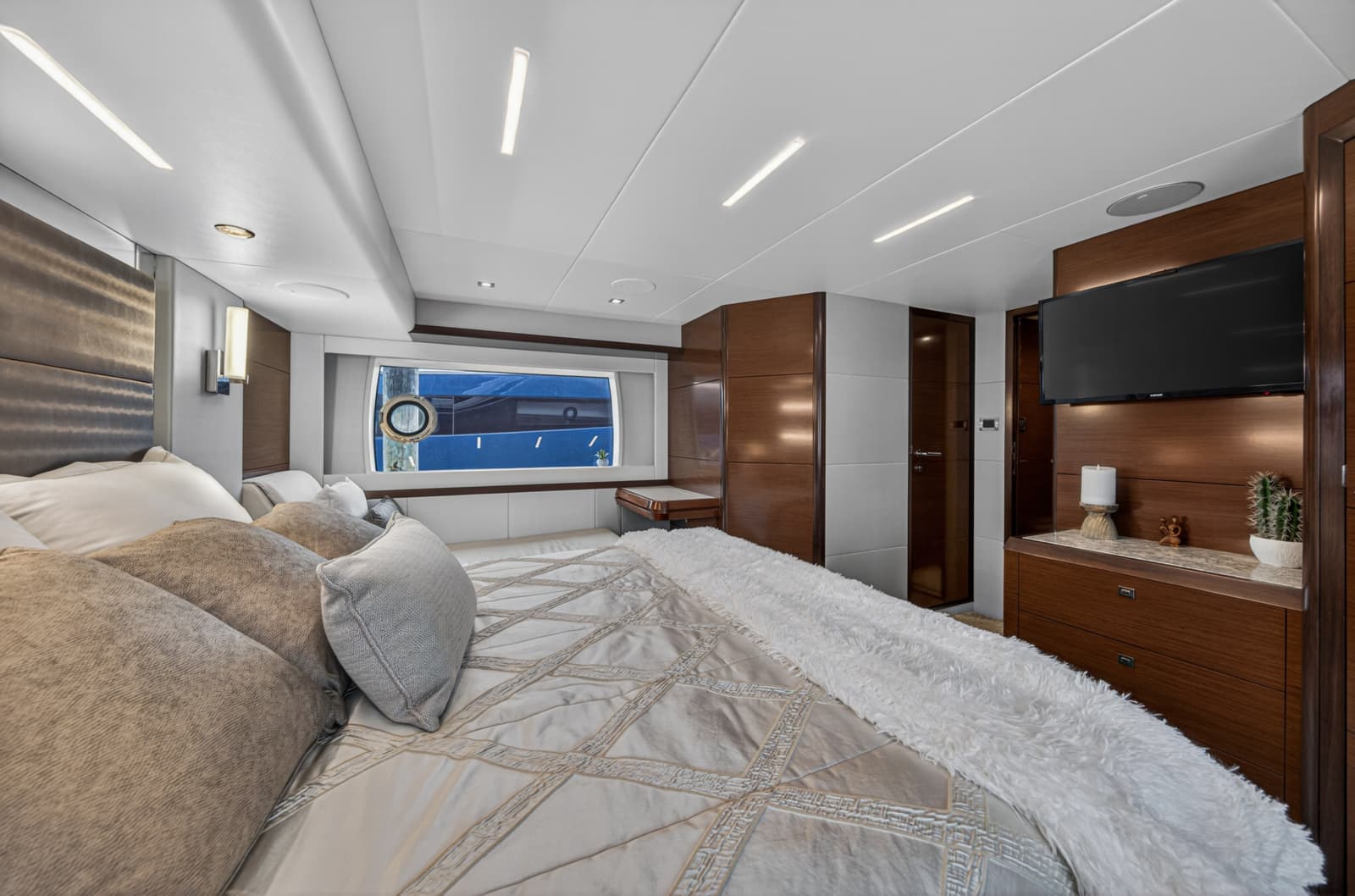 2021 Ocean Alexander 70E - Photo 68