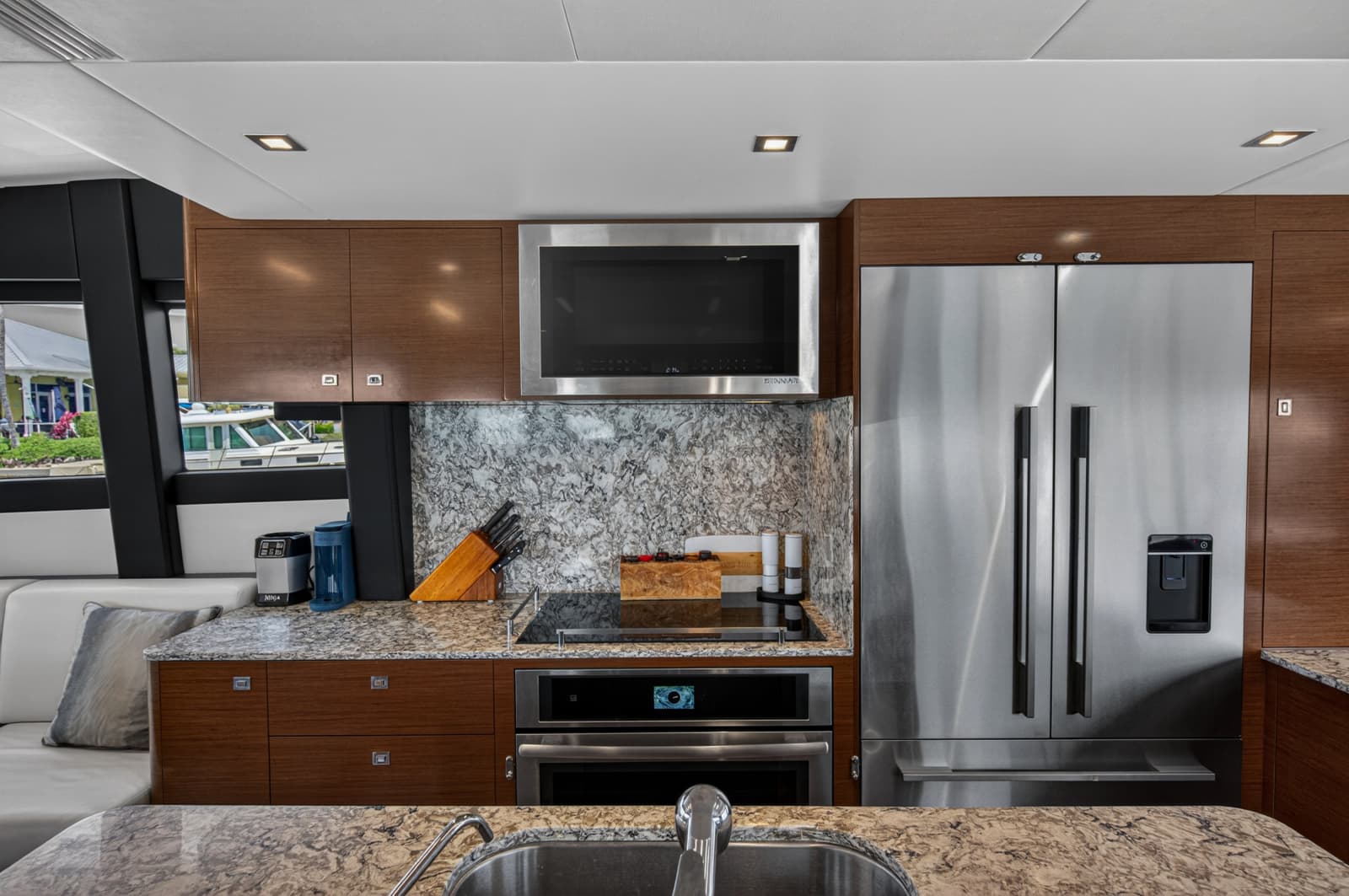 2021 Ocean Alexander 70E - Photo 32