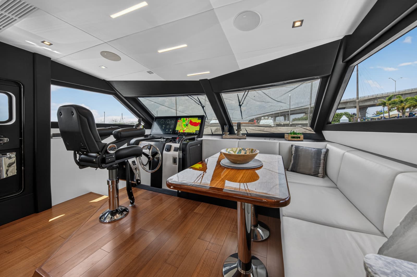 2021 Ocean Alexander 70E - Photo 48