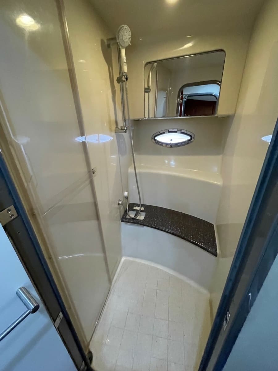 2008 Formula 45 Yacht - Photo 31