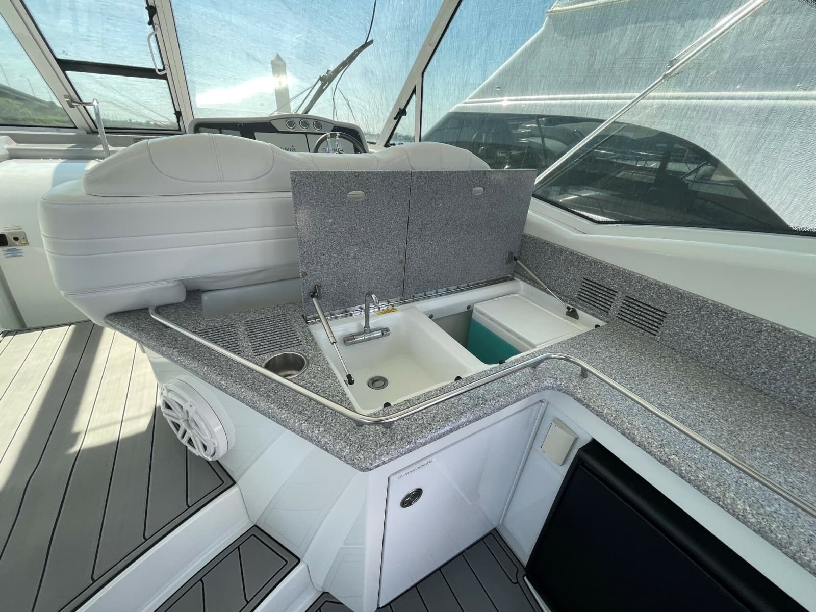 2008 Formula 45 Yacht - Photo 16