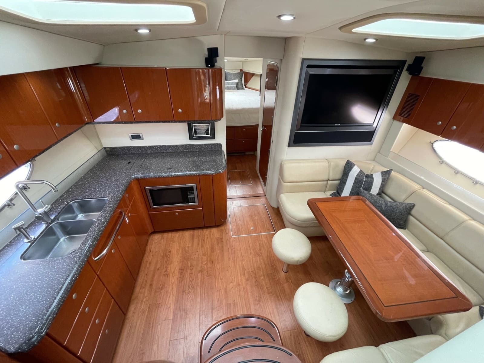 2008 Formula 45 Yacht - Photo 25