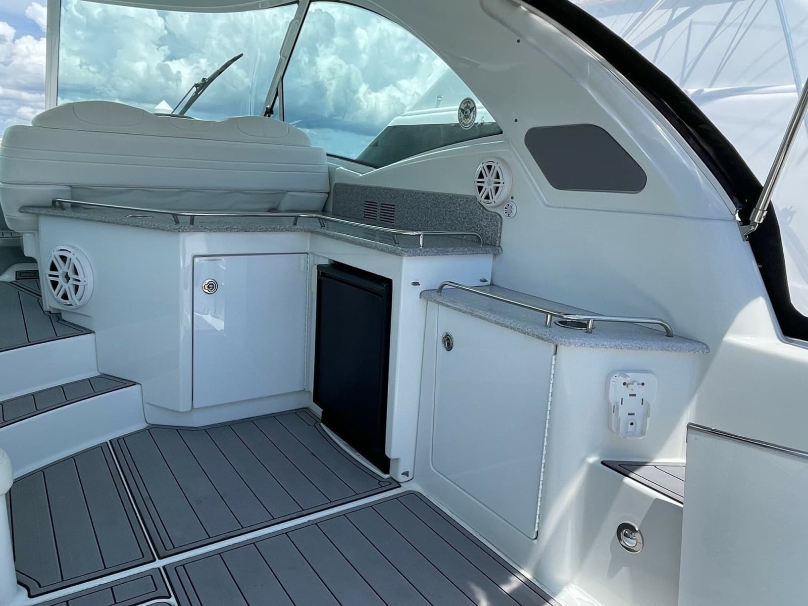 2008 Formula 45 Yacht - Photo 10