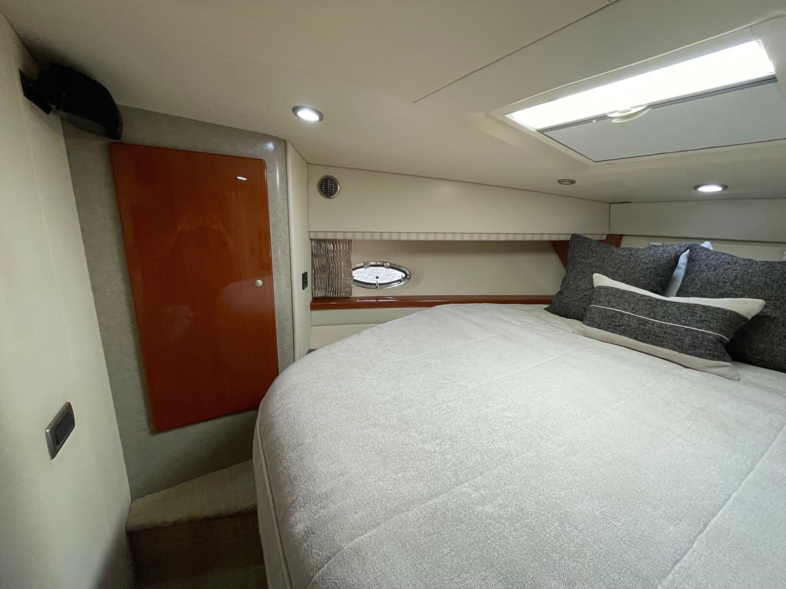 2008 Formula 45 Yacht - Photo 30
