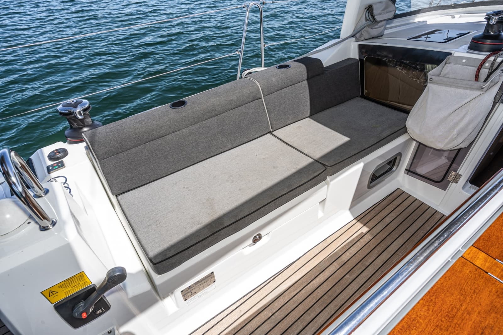 2018 Beneteau Oceanis 41.1 - Photo 13