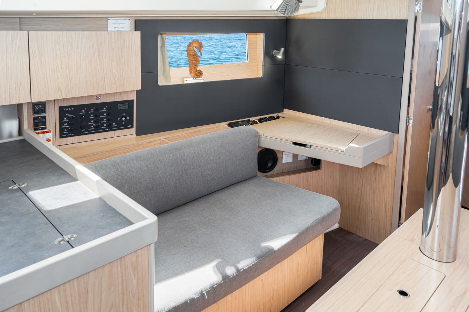 2018 Beneteau Oceanis 41.1 - Photo 25