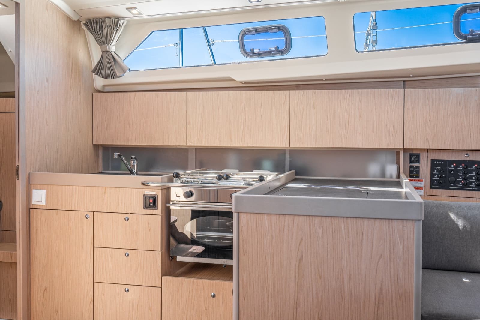 2018 Beneteau Oceanis 41.1 - Photo 20