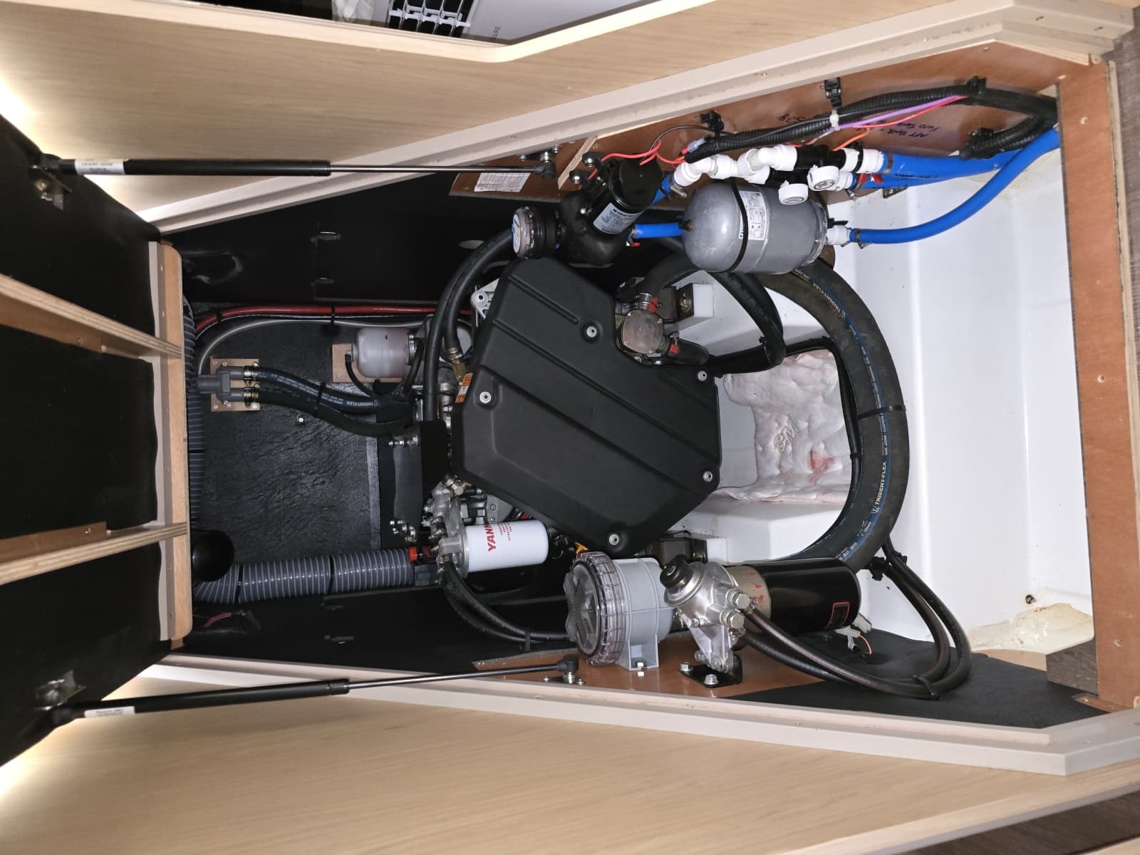 2018 Beneteau Oceanis 41.1 - Photo 30