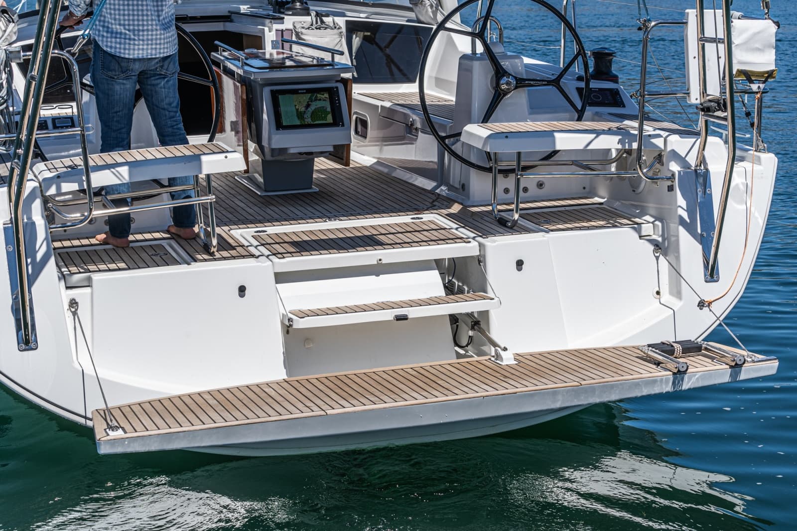 2018 Beneteau Oceanis 41.1 - Photo 3