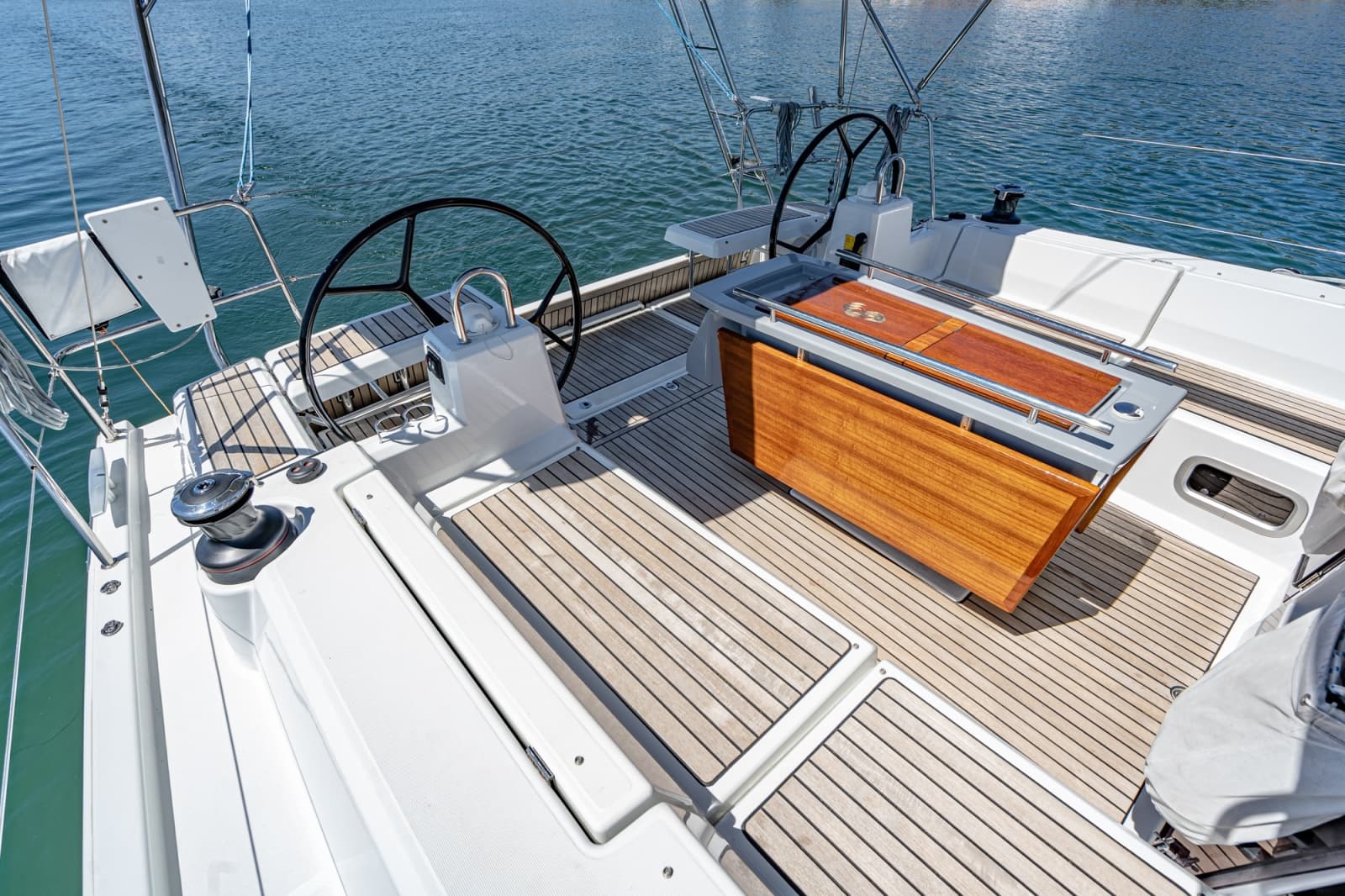 2018 Beneteau Oceanis 41.1 - Photo 5