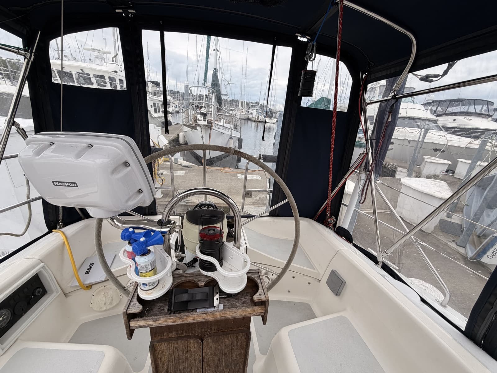 1990 Hunter 37.5 - Photo 12