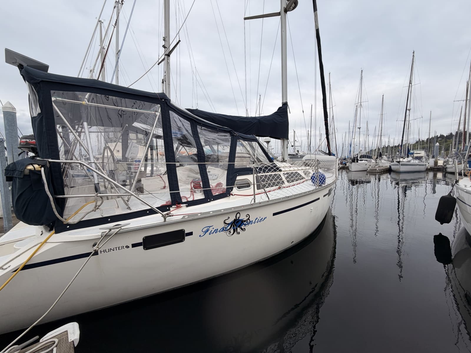1990 Hunter 37.5 - Photo 1