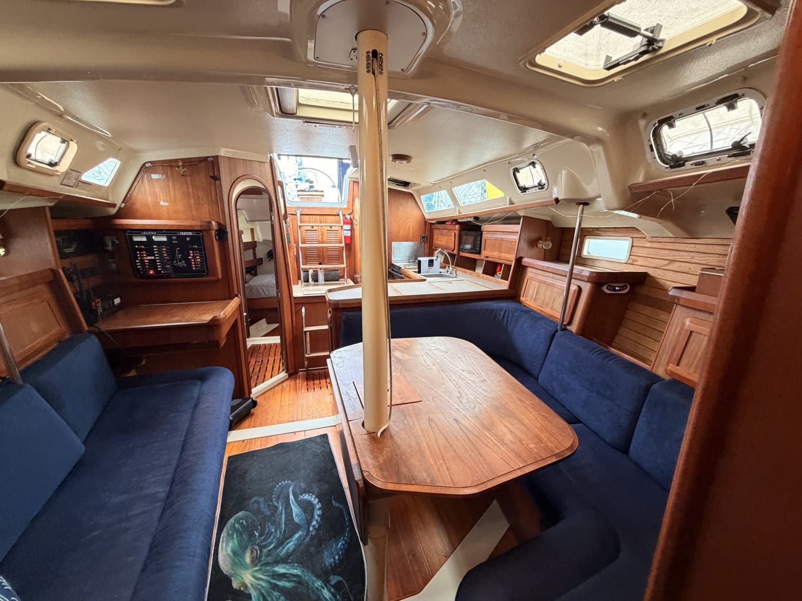 1990 Hunter 37.5 - Photo 2