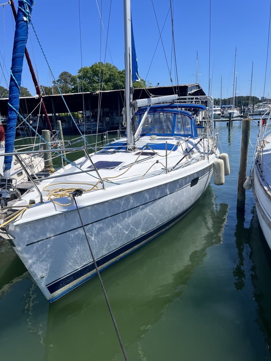 2002 Hunter 386 - Photo 1