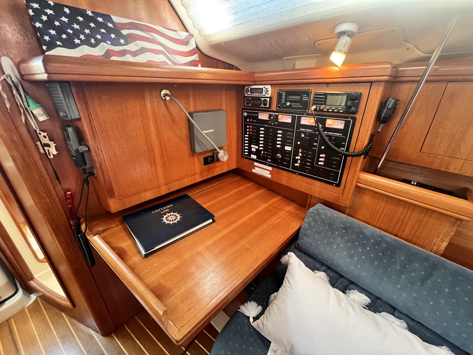 2002 Hunter 386 - Photo 5