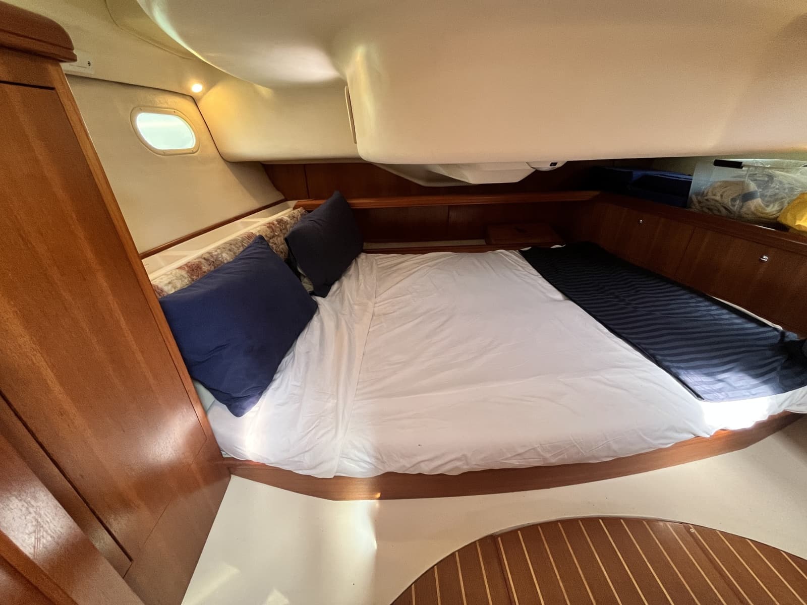 2003 Hunter 386 - Photo 11