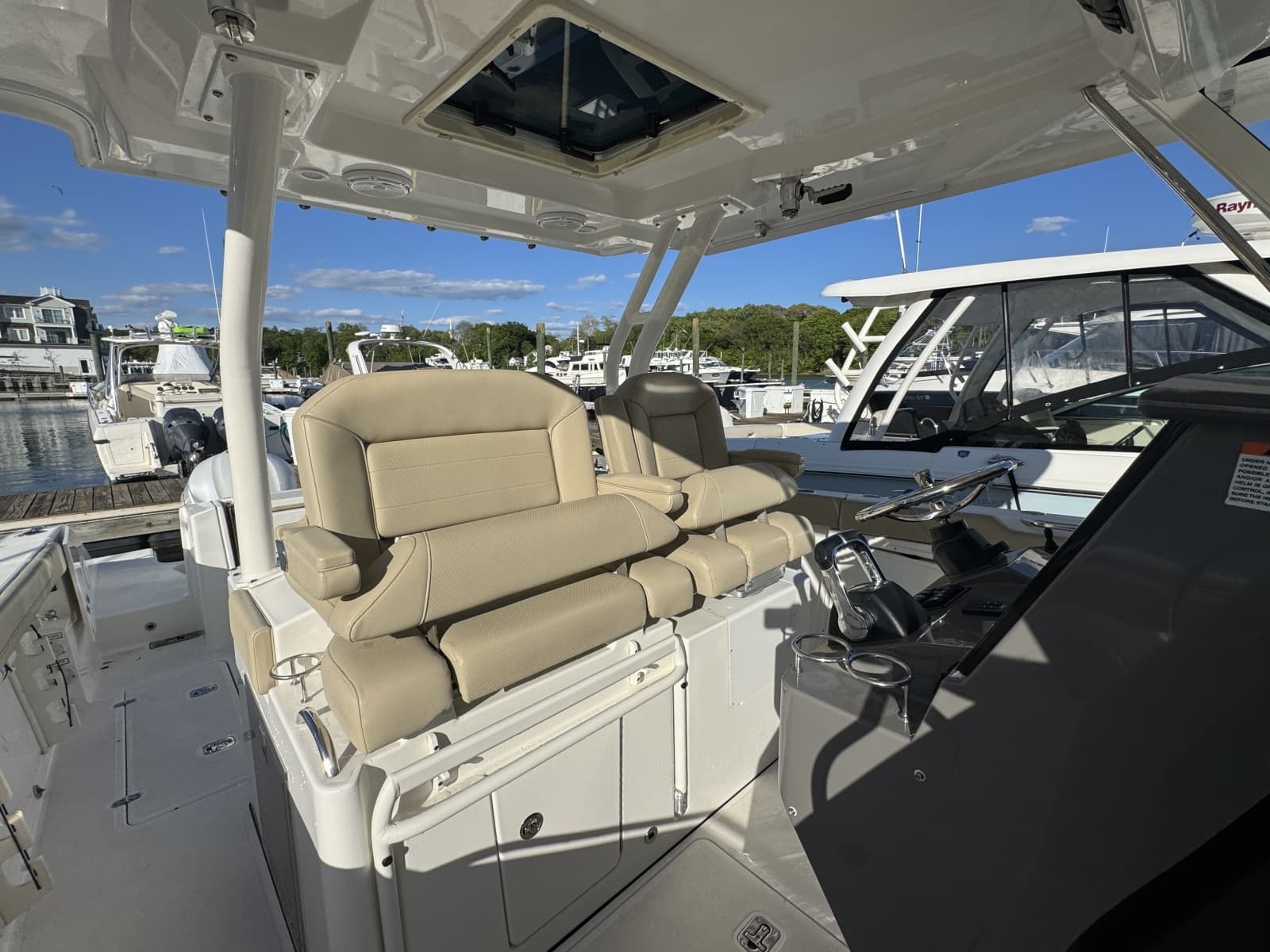 2019 Pursuit S 328 Sport - Photo 8