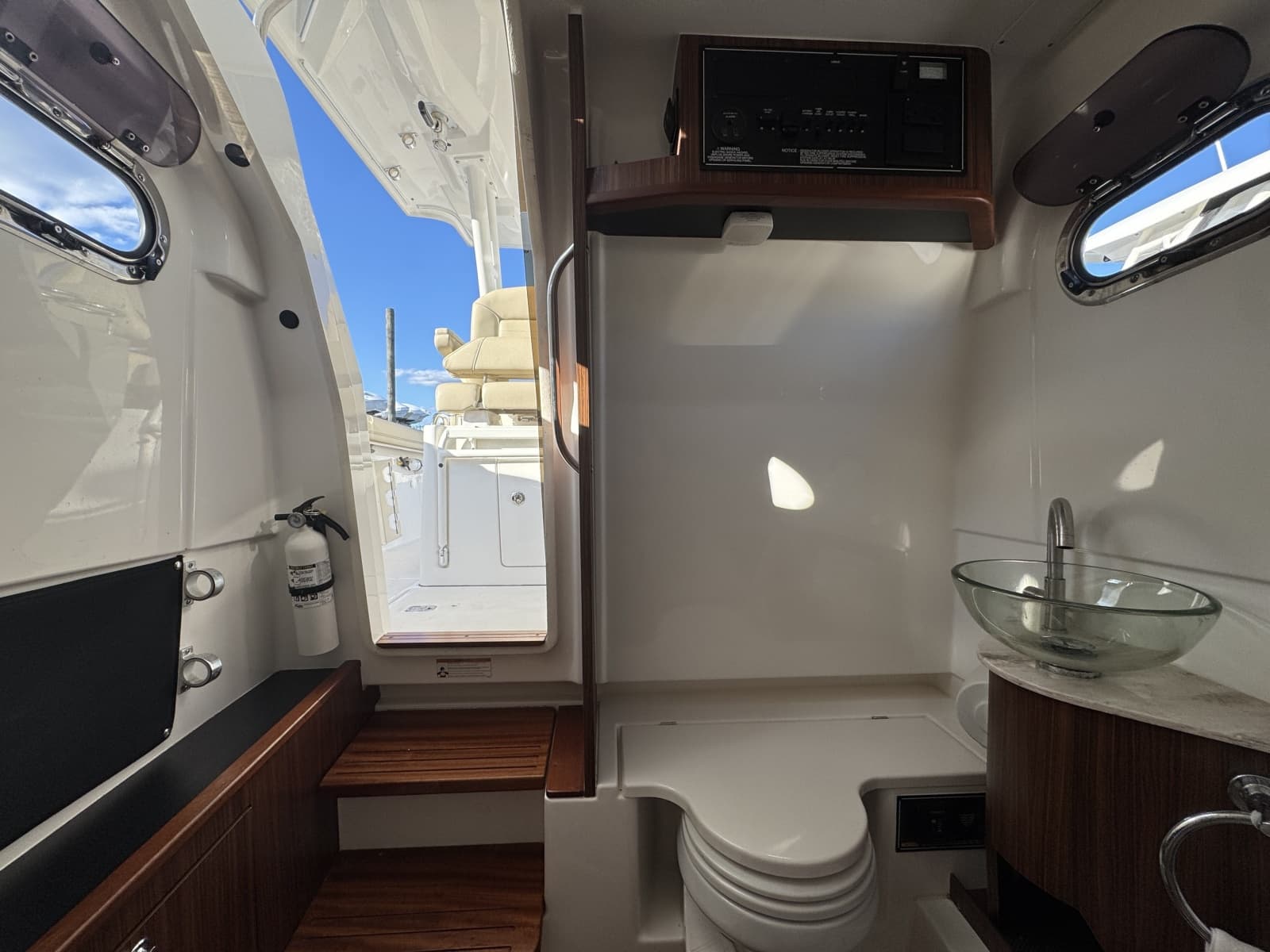 2019 Pursuit S 328 Sport - Photo 15