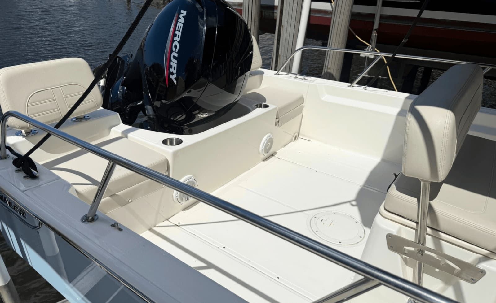 2023 Boston Whaler 190 Montauk - Photo 15