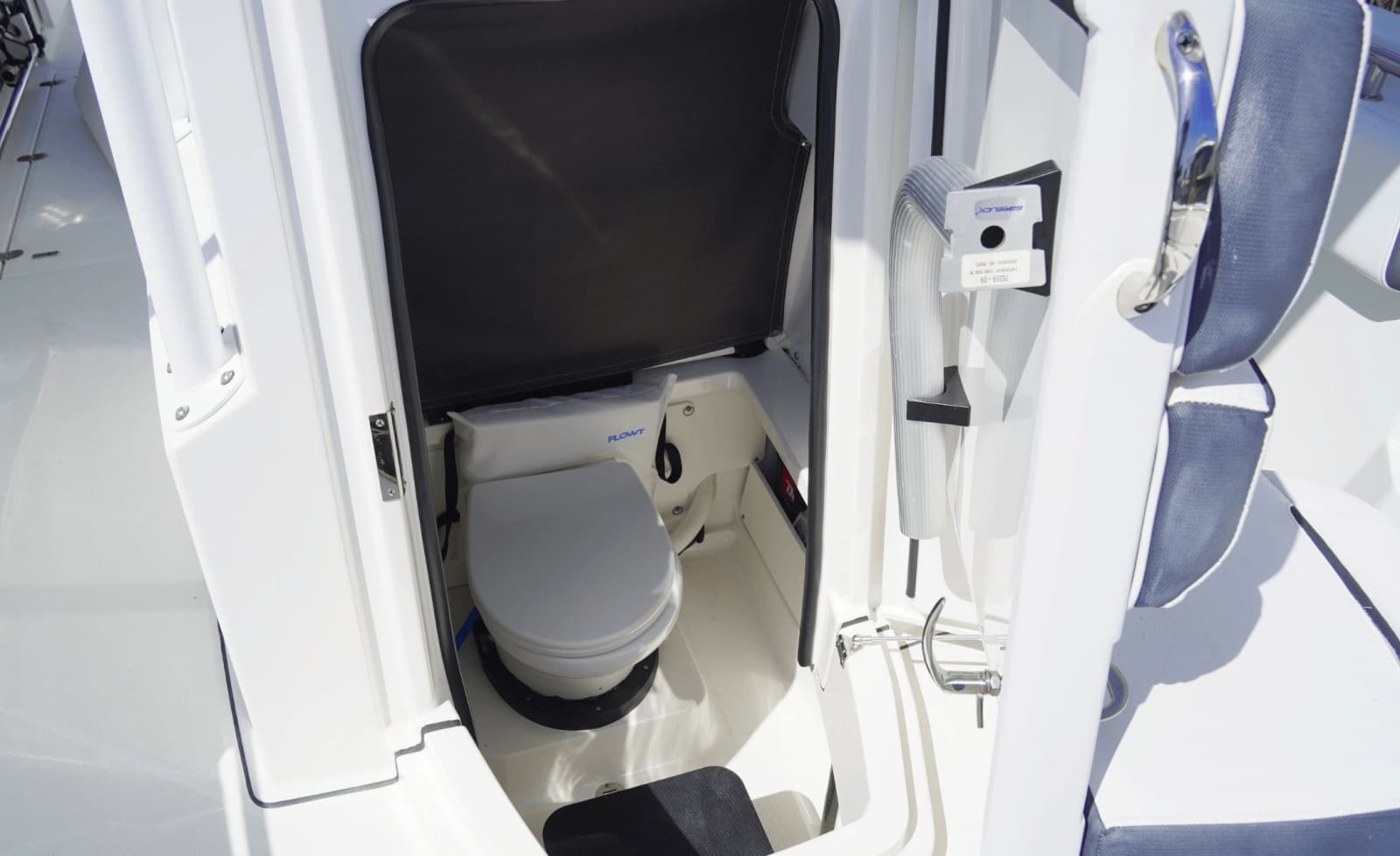 2021 Blackfin 252CC - Photo 29