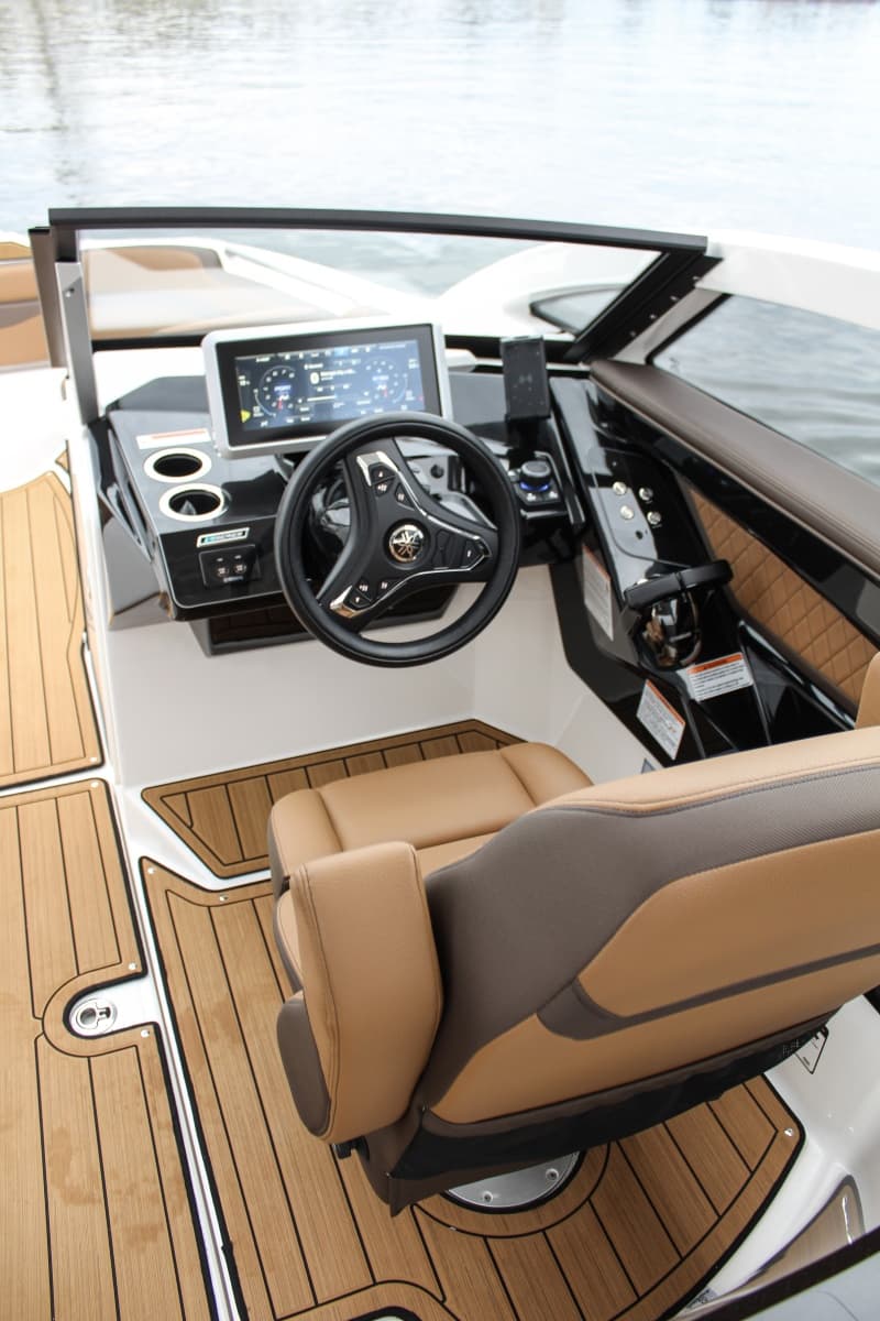 2024 Yamaha Boats 275SD - Photo 9