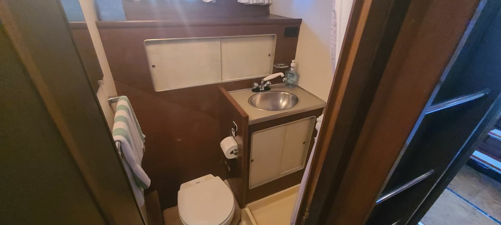 1965 Chris-Craft Roamer 58 - Photo 12