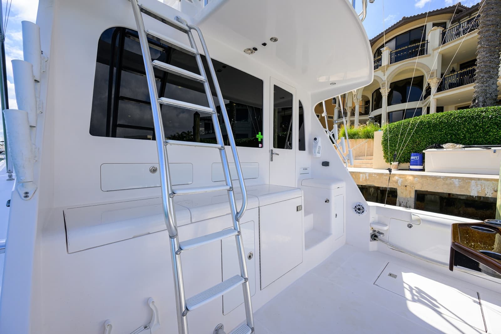 2003 Cabo 48 Flybridge - Photo 32