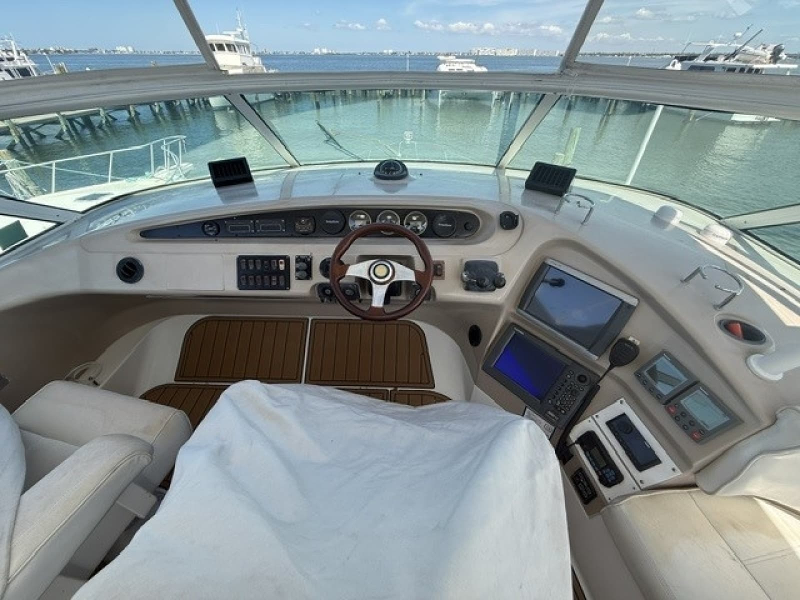 2005 Carver 46 Voyager - Photo 24