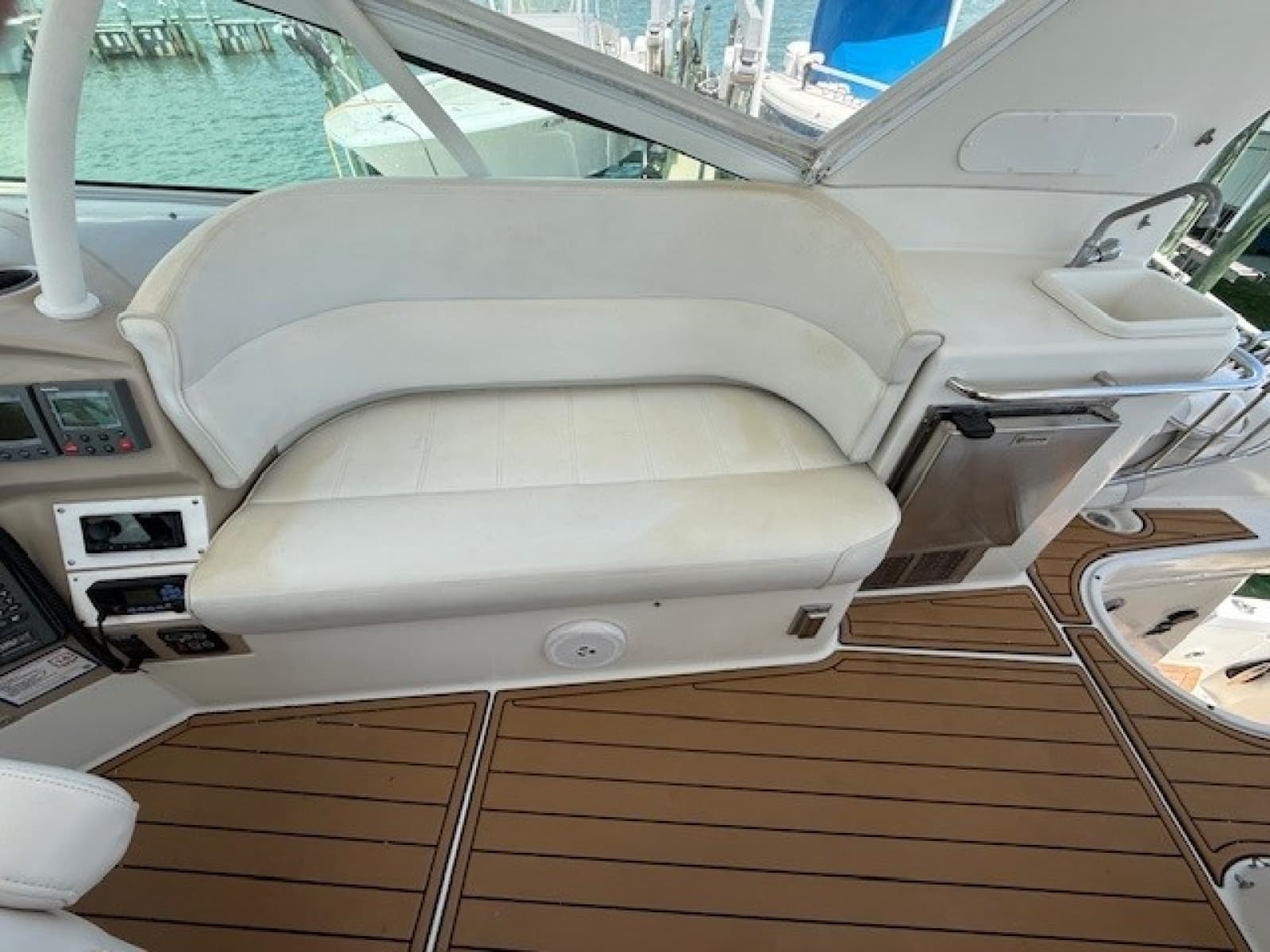 2005 Carver 46 Voyager - Photo 32