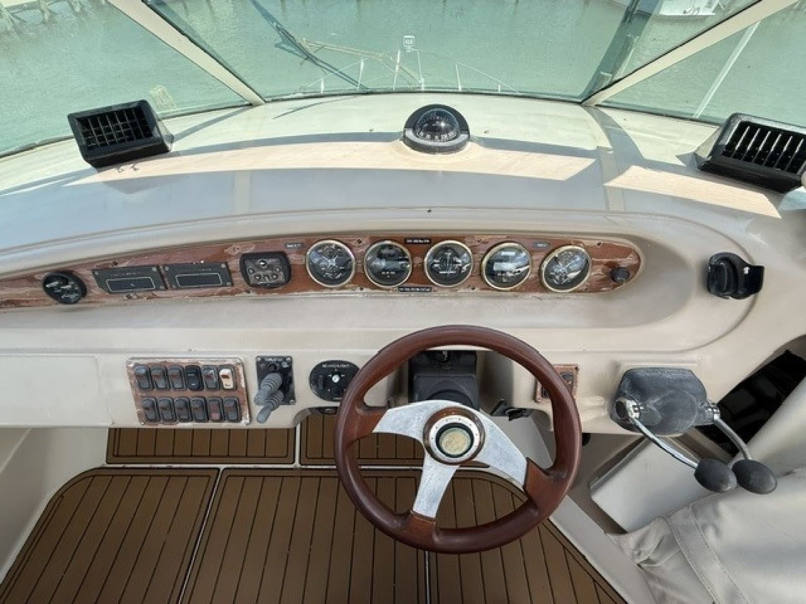 2005 Carver 46 Voyager - Photo 24