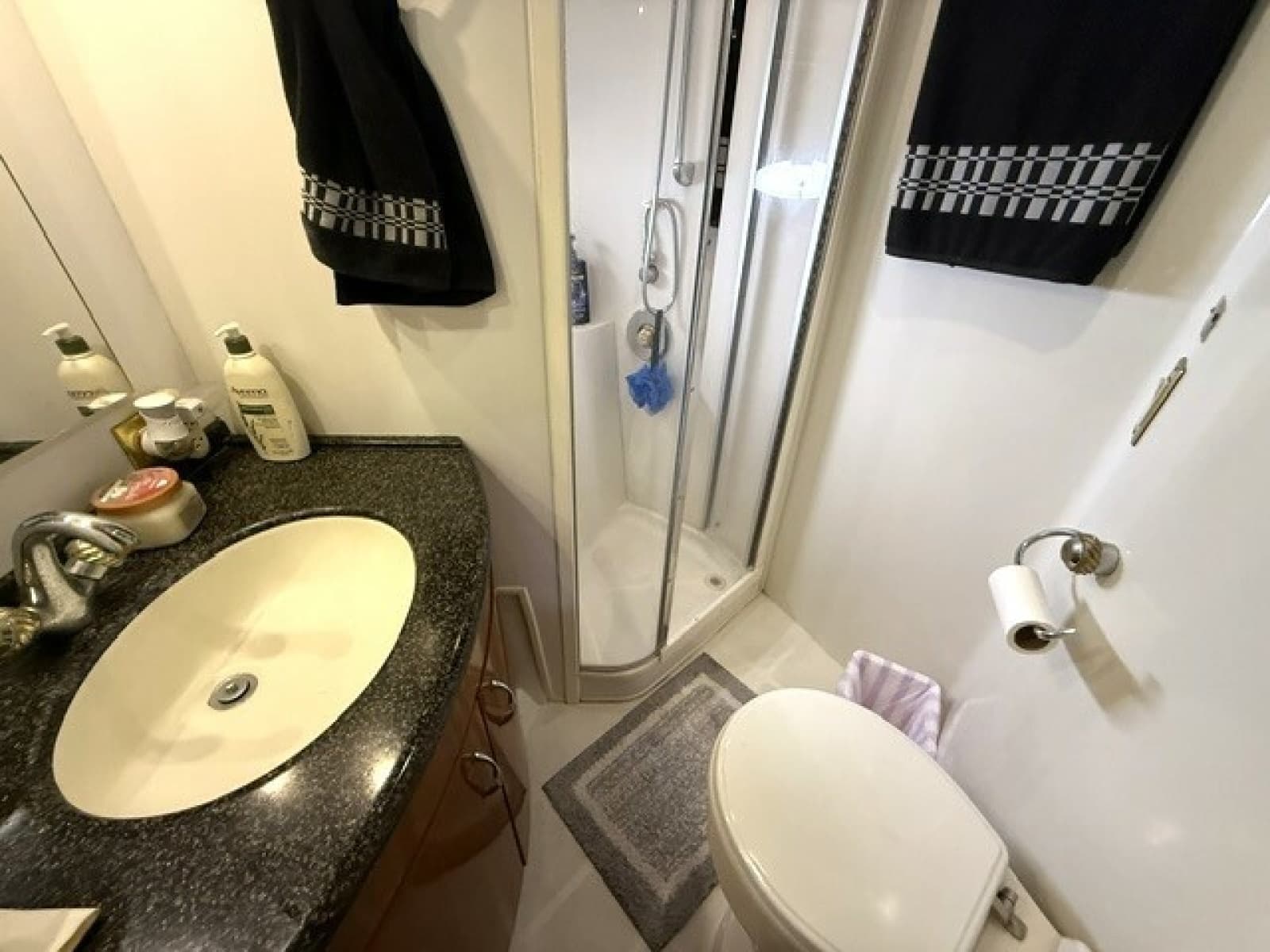 2005 Carver 46 Voyager - Photo 75