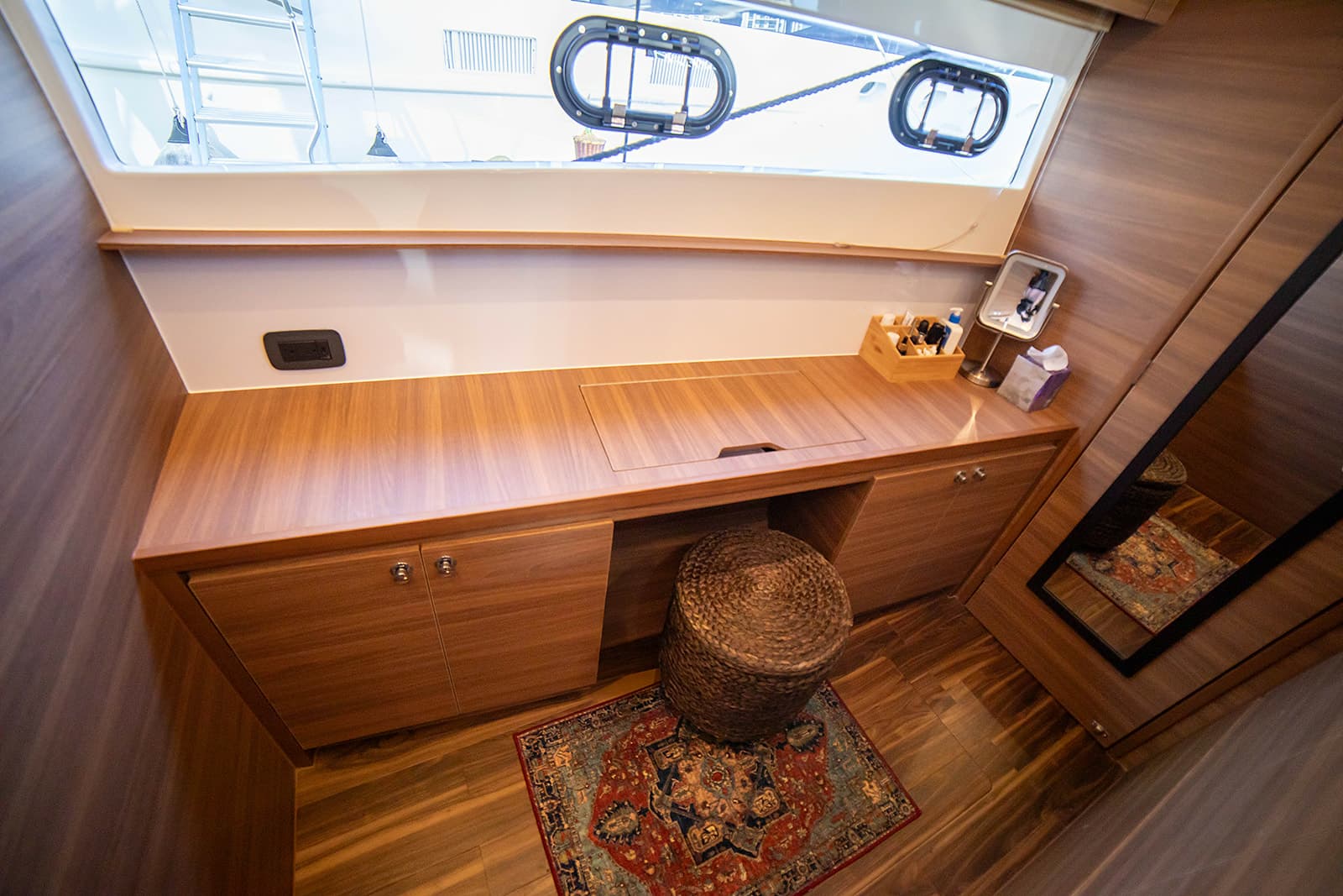 2024 Aquila 54 Yacht - Photo 85